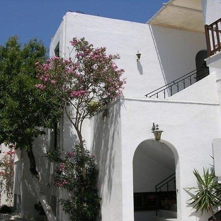 Avra Pension Naxos City Екстериор снимка